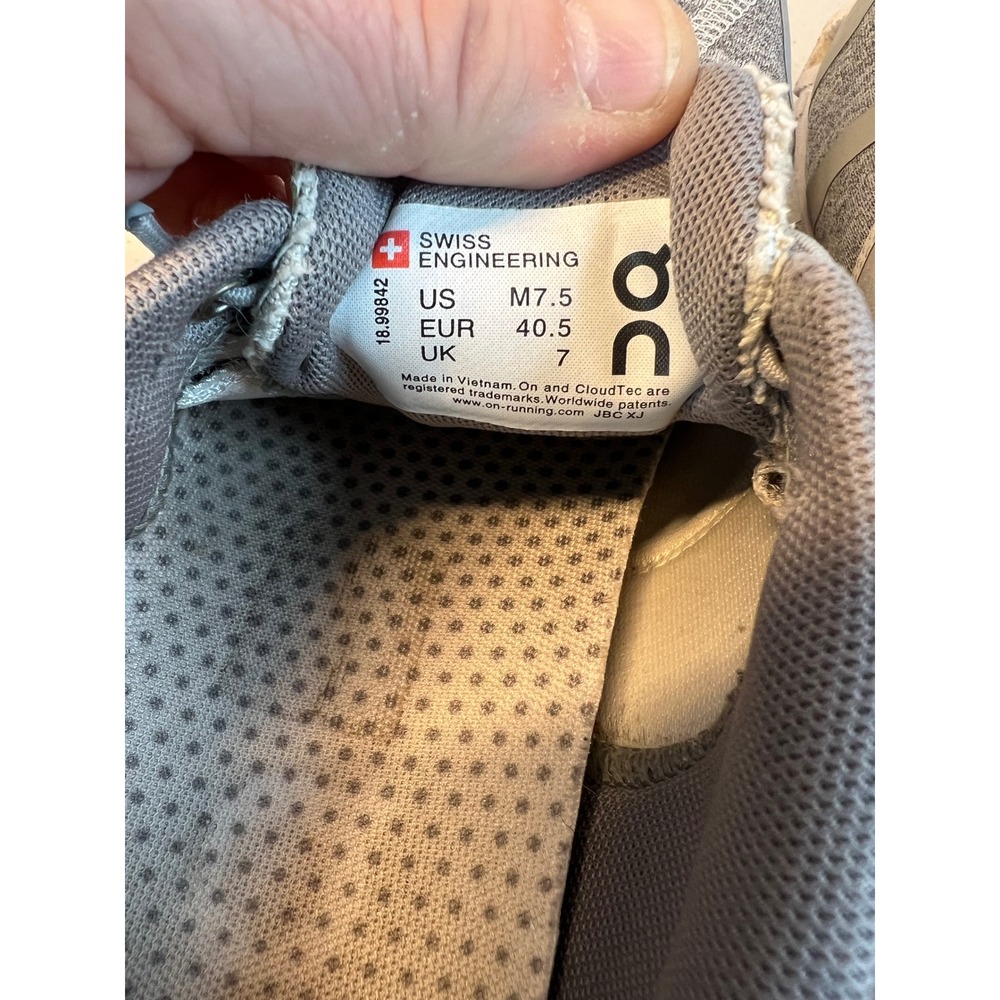 On Cloud Running Shoes Grey Mesh Swiss Engineering Sneakers Womens 9 Mens 7.5 - Picture 8 of 9